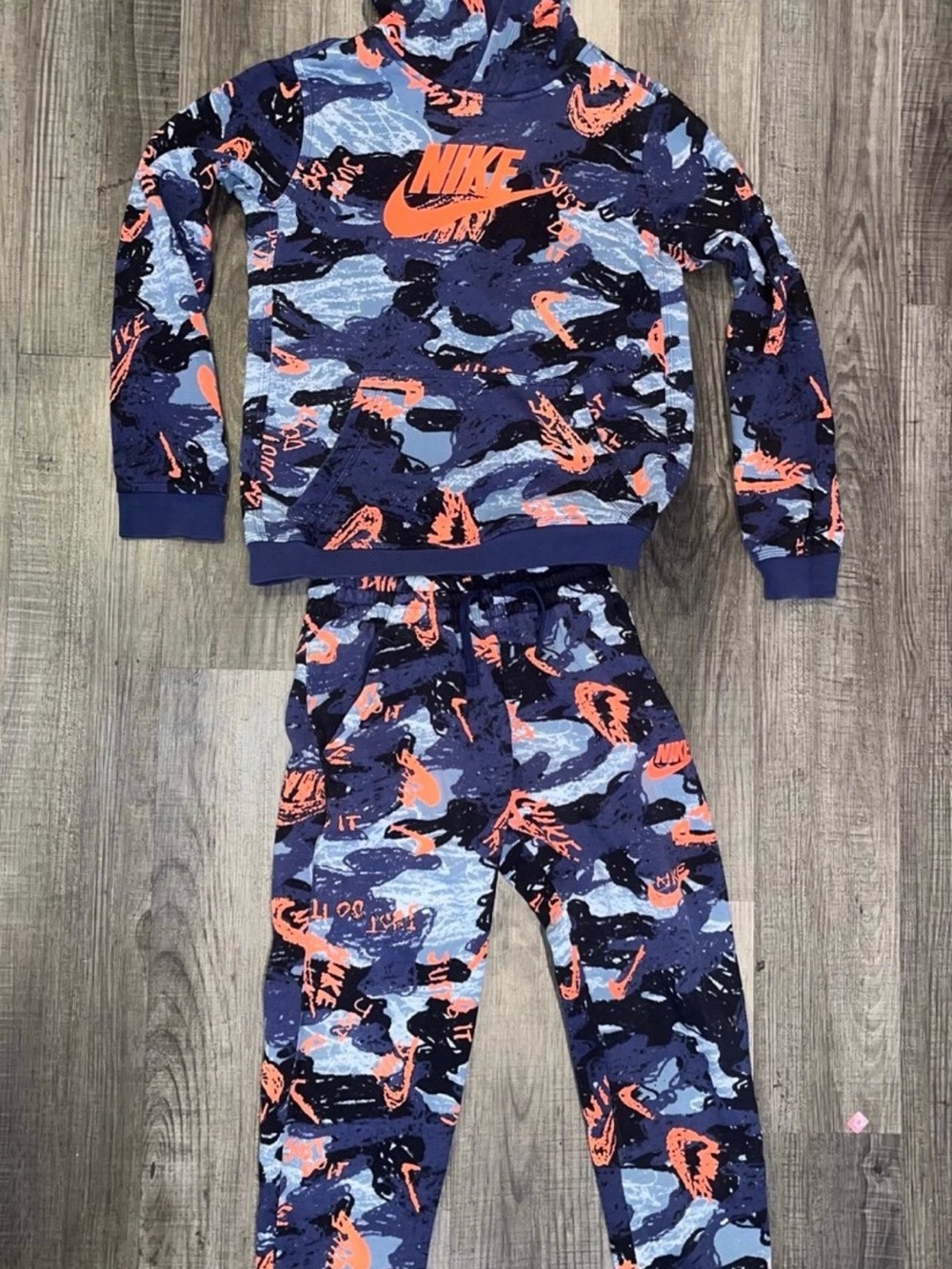 Youth Nike Boys Navy and Orange Camo Jogger Set size Large